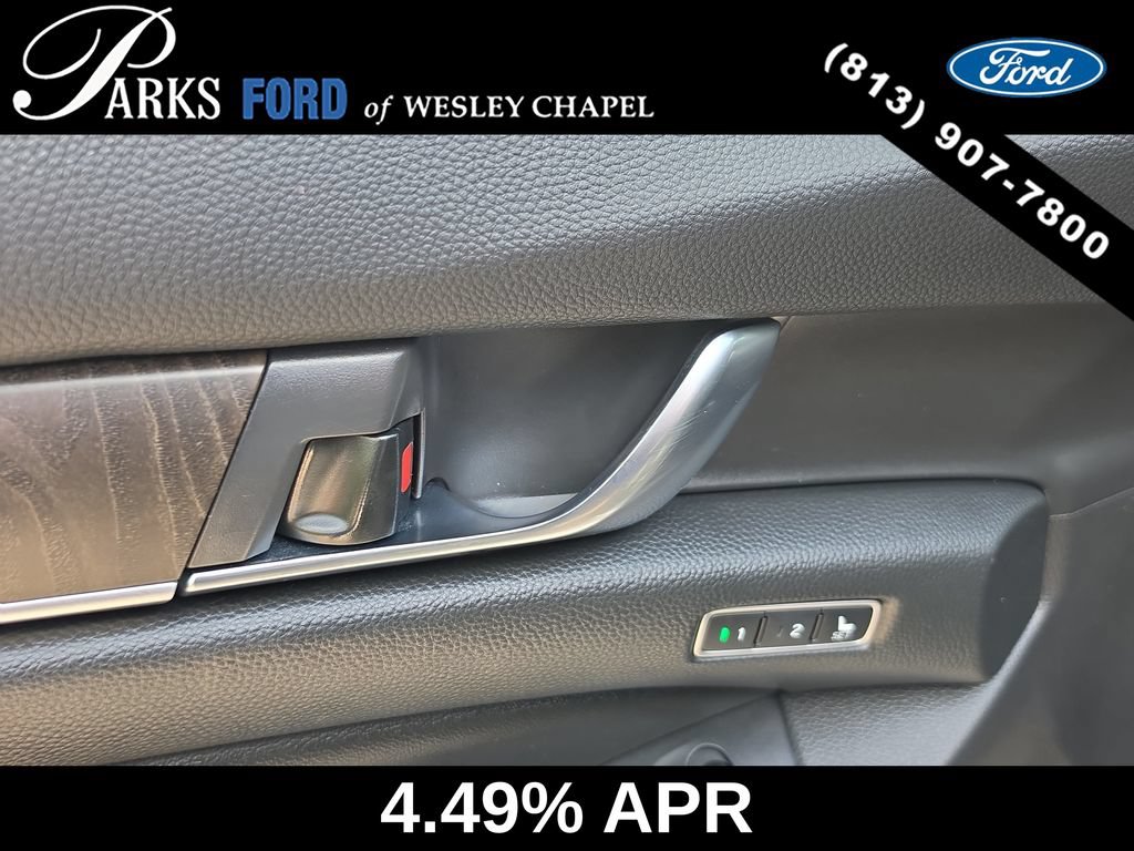 Used 2019 Honda Accord Touring image 16