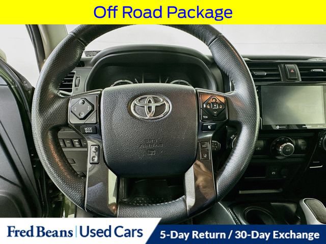Used 2022 Toyota 4Runner TRD Off-Road Premium AWD/4WD image 14