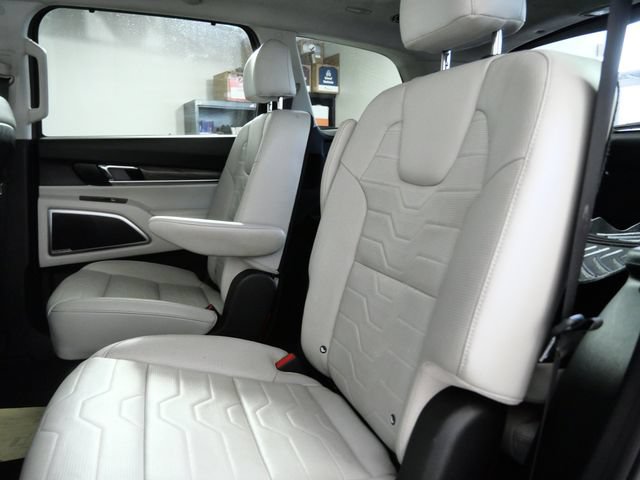 Used 2020 Kia Telluride SX w/ SX Prestige Package AWD/4WD image 15