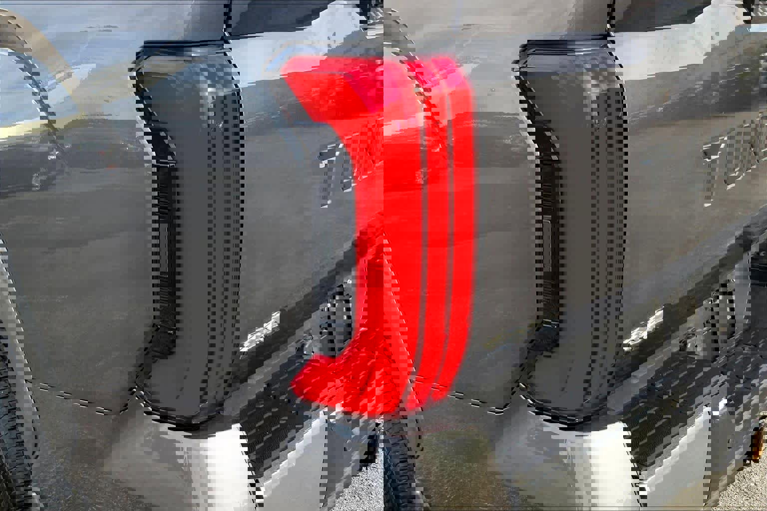 Used 2025 Toyota Tundra Limited w/ Power Package image 26