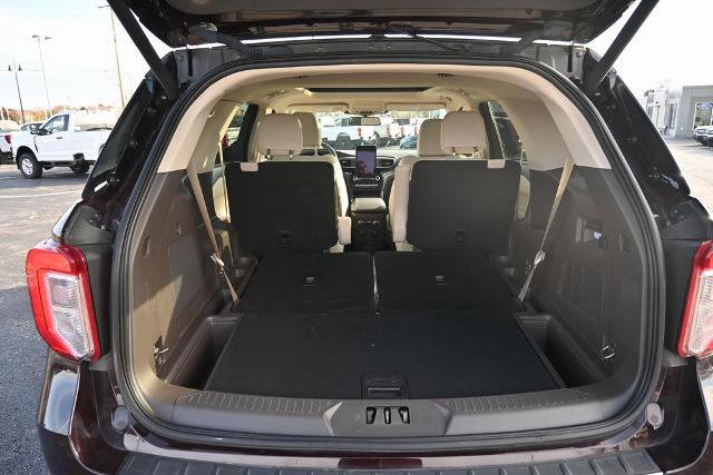 Certified 2022 Ford Explorer Platinum w/ Equipment Group 601A image 12