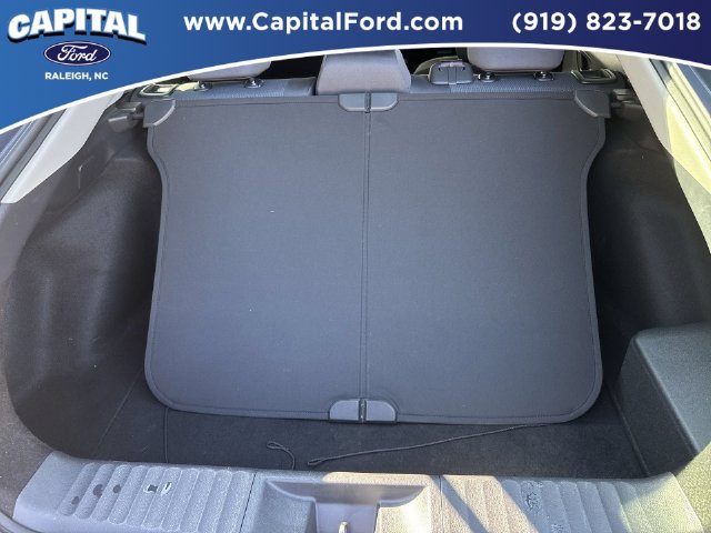 Used 2025 Toyota Prius LE FWD image 16