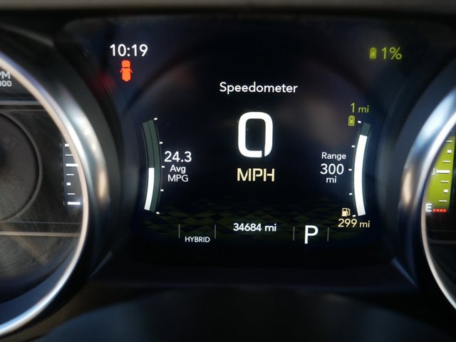 Used 2021 Jeep Wrangler Unlimited Sahara AWD/4WD image 26