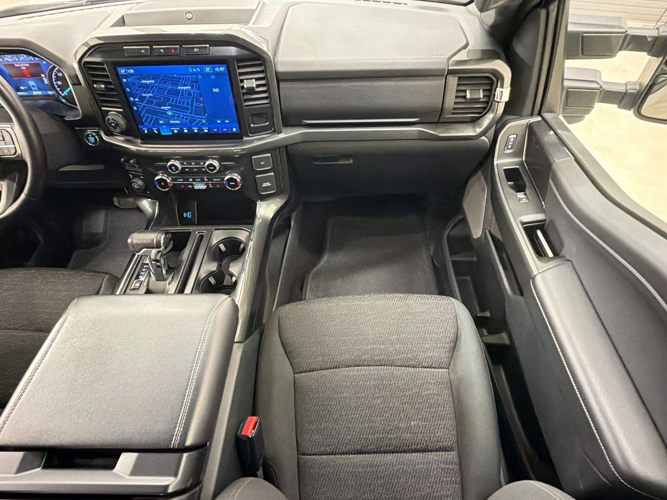 Certified 2022 Ford F150 XLT w/ Equipment Group 302A High image 28