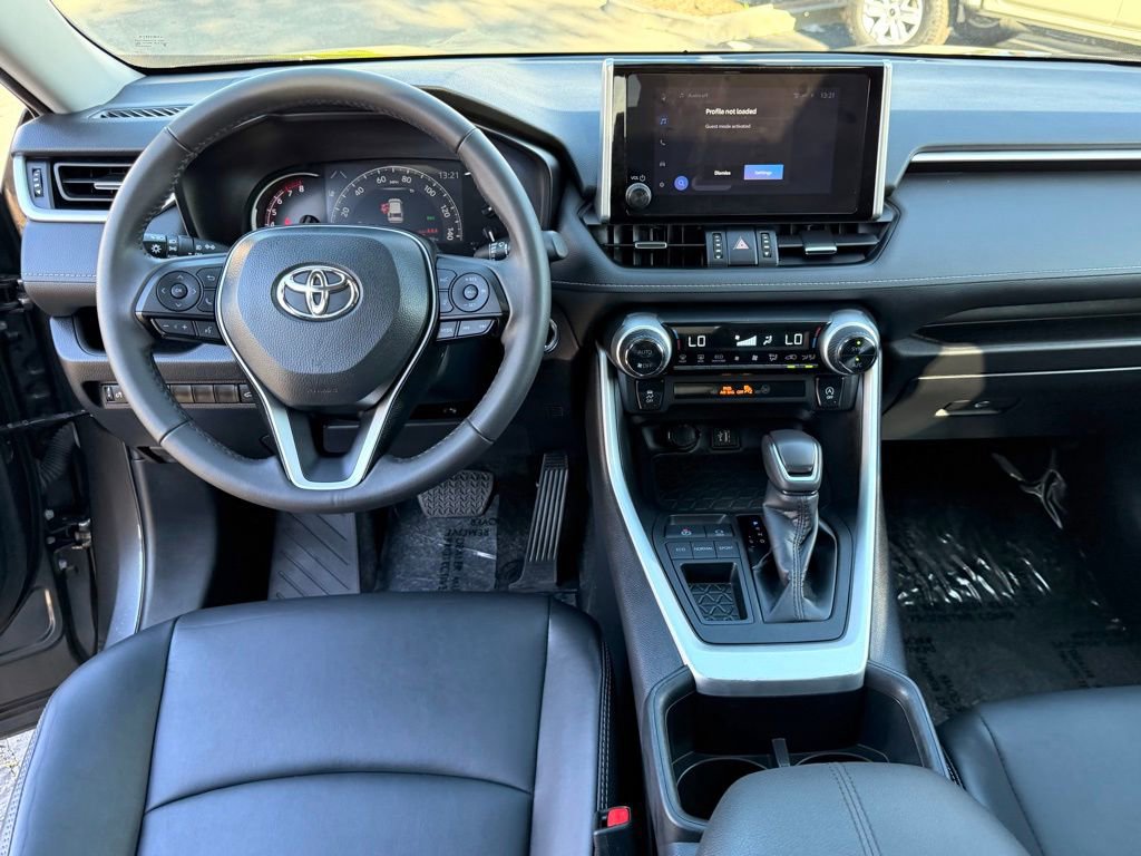 Used 2023 Toyota RAV4 XLE Premium image 30