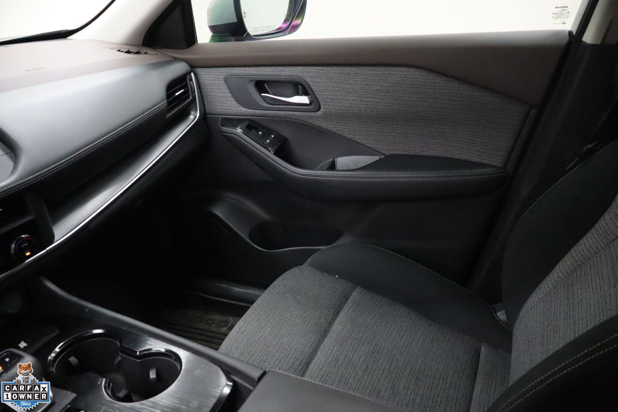 Used 2023 Nissan Rogue SV image 24