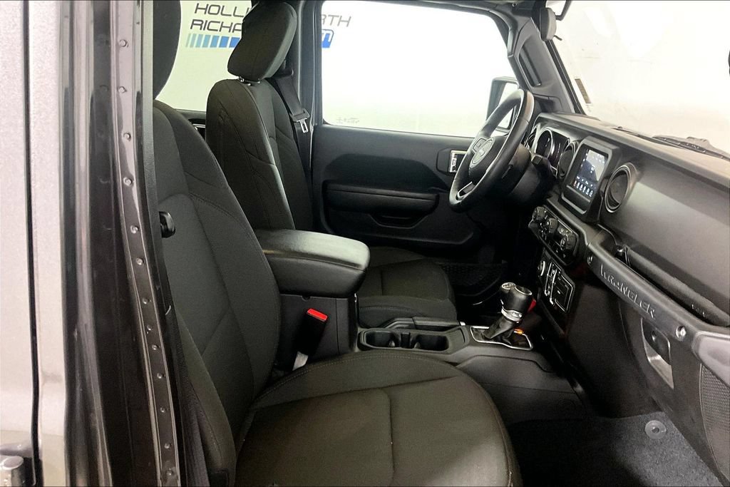 Used 2022 Jeep Wrangler Unlimited Sport AWD/4WD image 6