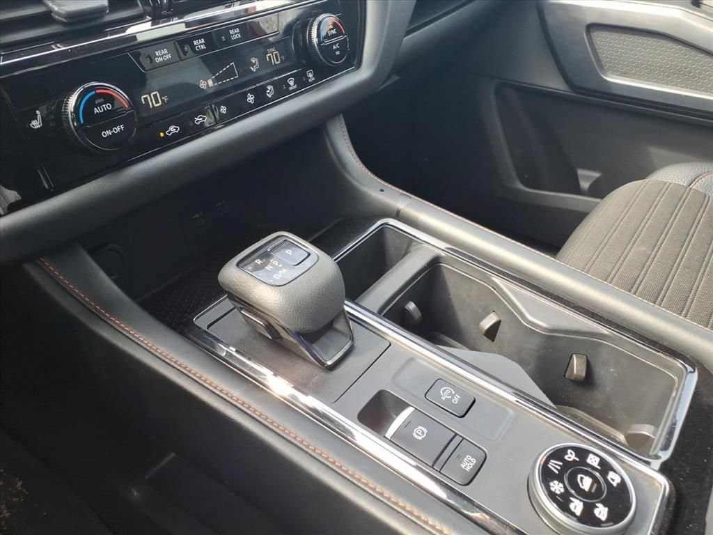 Used 2023 Nissan Pathfinder Rock Creek AWD/4WD image 12