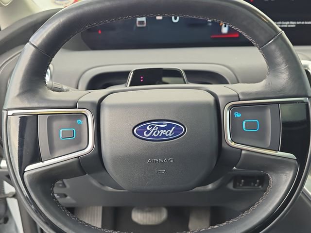 Certified 2025 Ford Expedition Platinum image 20