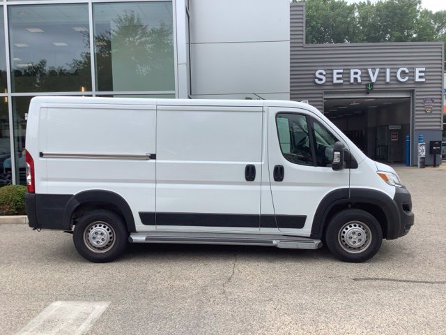 Used 2025 RAM ProMaster 2500 w/ U-Haul Equipment Group FWD image 2