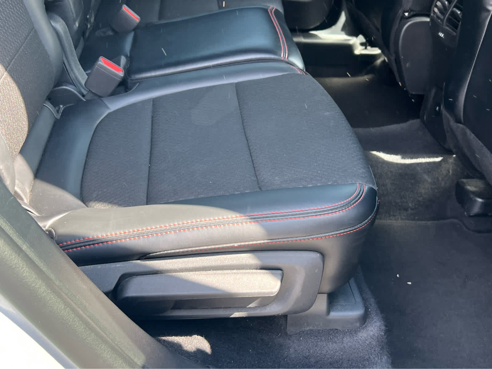 Certified 2025 Ford Escape ST-Line Select AWD/4WD image 21
