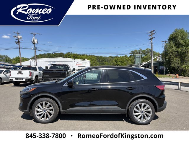 Certified 2021 Ford Escape Titanium w/ Titanium Elite Package AWD/4WD image 8