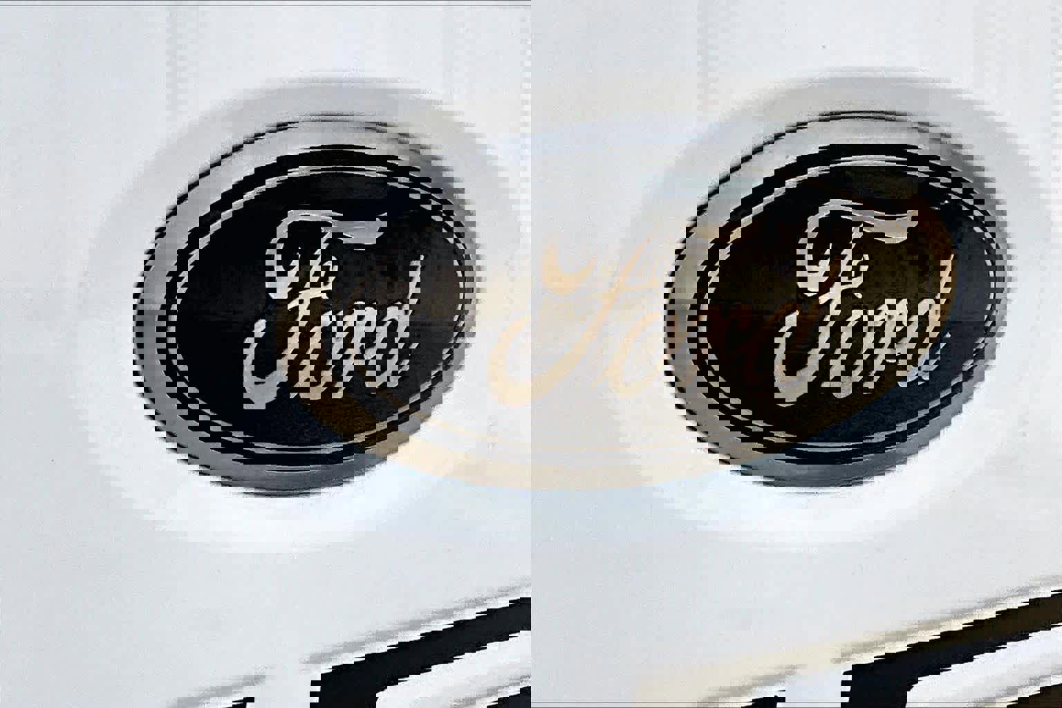 Certified 2022 Ford F150 Lariat w/ Equipment Group 502A High image 32