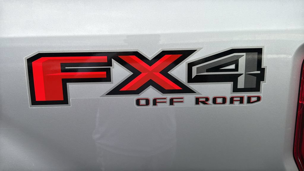 Certified 2022 Ford F350 XLT w/ XLT Premium Package AWD/4WD image 8