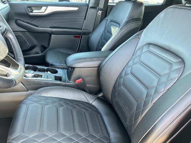 Certified 2024 Ford Escape Platinum w/ Premium Technology Package AWD/4WD image 28