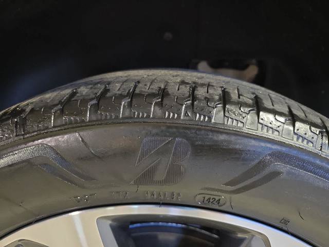 Used 2025 Honda Pilot Touring image 9