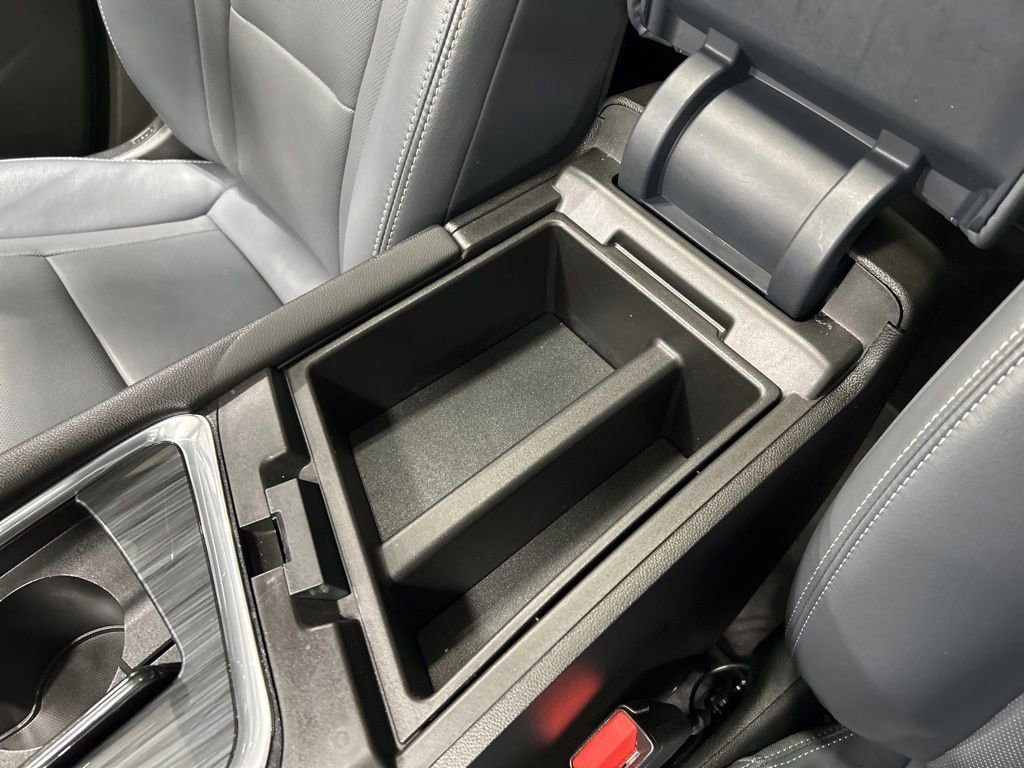 Used 2023 Buick Enclave Essence w/ Experience Buick Package image 23