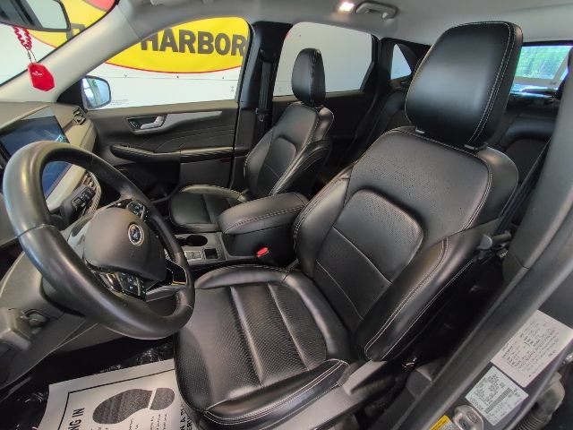 Certified 2023 Ford Escape Platinum AWD/4WD image 11