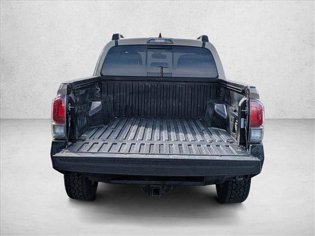 Used 2017 Toyota Tacoma Limited w/ Tow Package AWD/4WD image 6