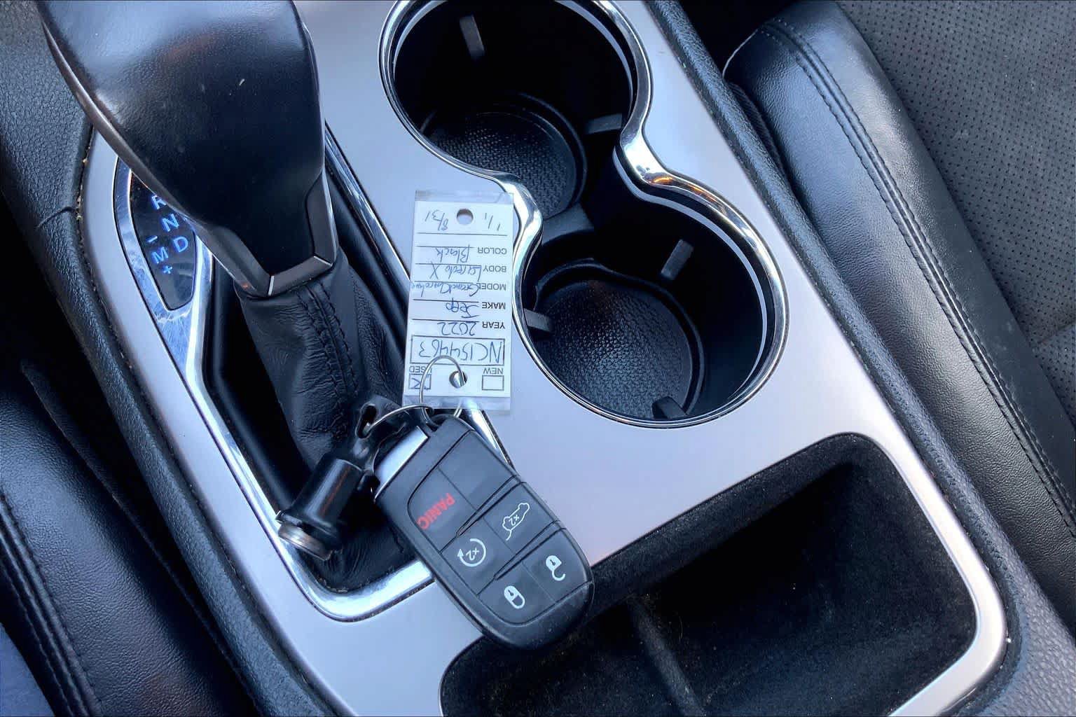 Used 2022 Jeep Grand Cherokee Laredo X RWD image 15