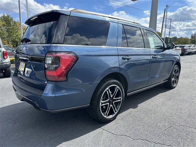 Certified 2019 Ford Expedition Limited w/ Equipment Group 303A image 6