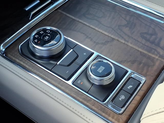 Certified 2019 Ford Expedition Platinum AWD/4WD image 32