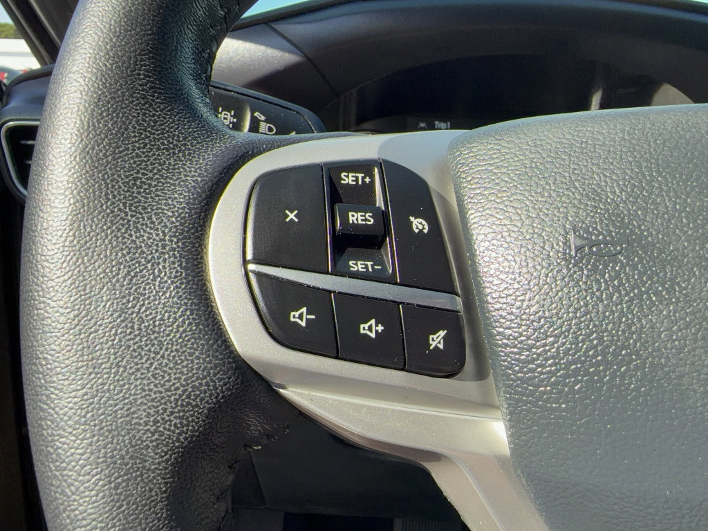 Certified 2023 Ford Explorer XLT w/ Equipment Group 202A image 28