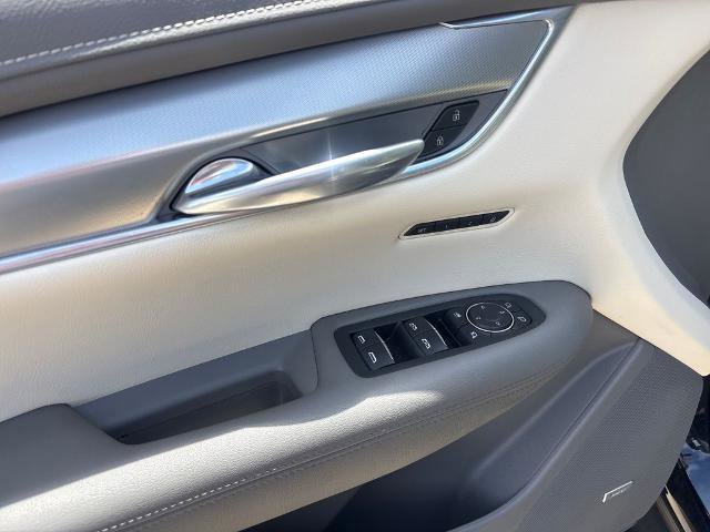 Used 2021 Cadillac XT5 Premium Luxury w/ LPO, Floor Liner Package FWD image 17