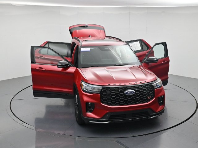 Certified 2025 Ford Explorer ST AWD/4WD image 54