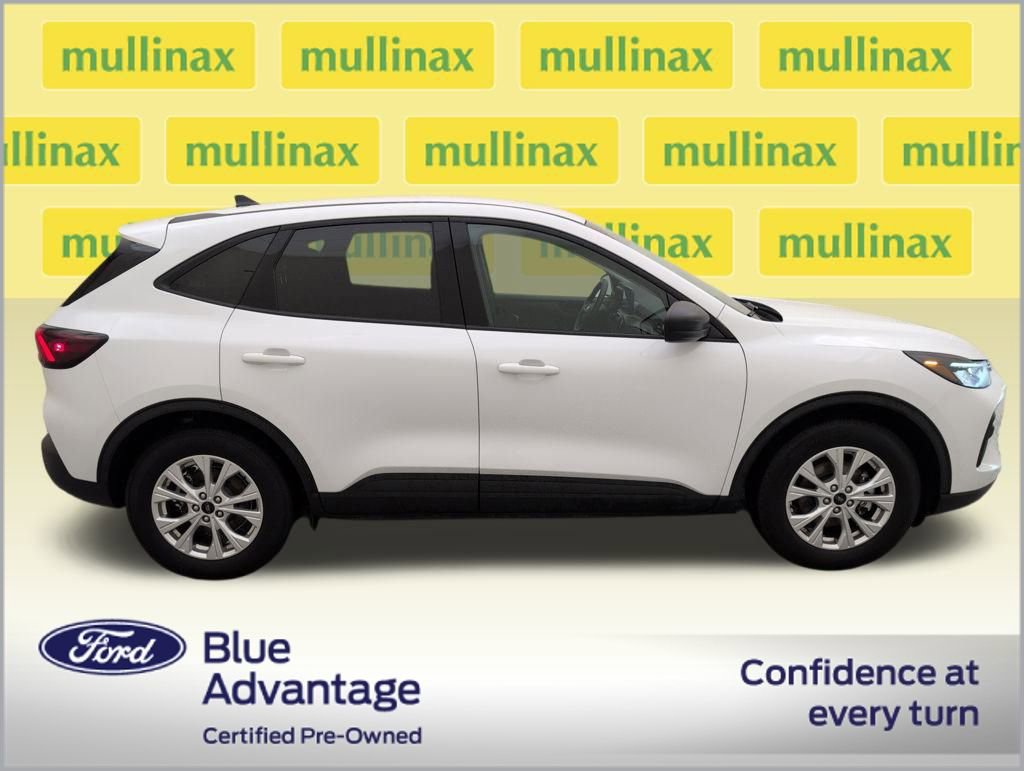 Certified 2025 Ford Escape Active image 2