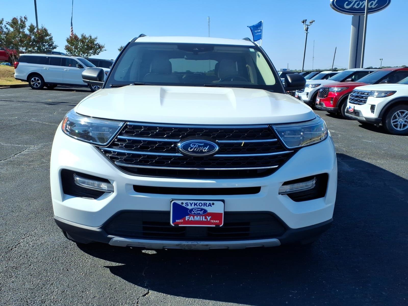 Certified 2020 Ford Explorer XLT w/ Equipment Group 202A RWD image 2