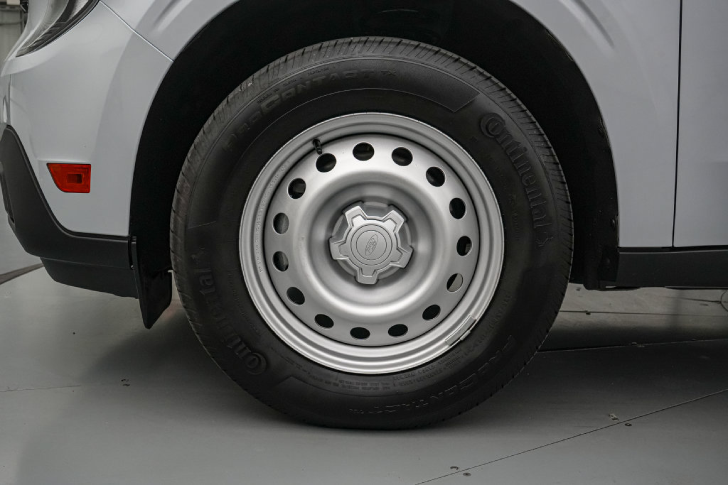 Certified 2025 Ford Maverick XL FWD image 11