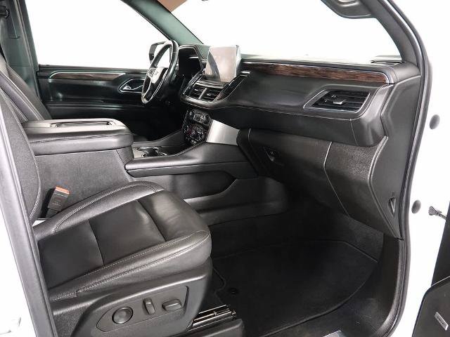 Used 2022 Chevrolet Suburban Z71 w/ Luxury Package AWD/4WD image 14
