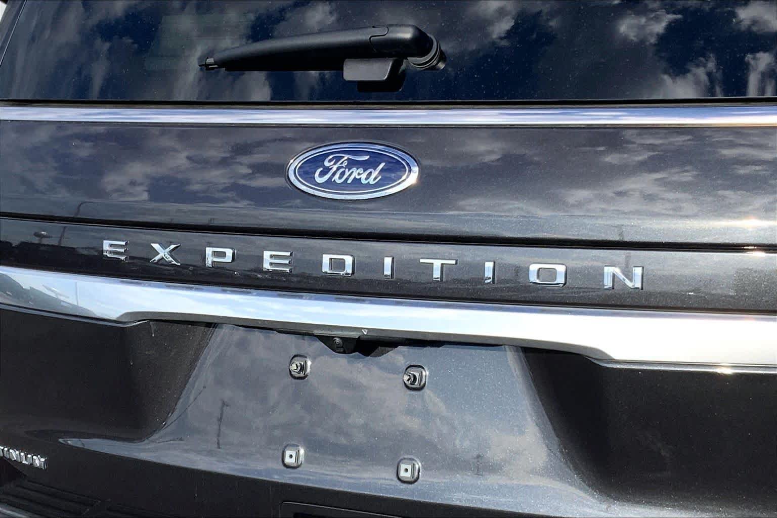 Certified 2023 Ford Expedition Platinum AWD/4WD image 28