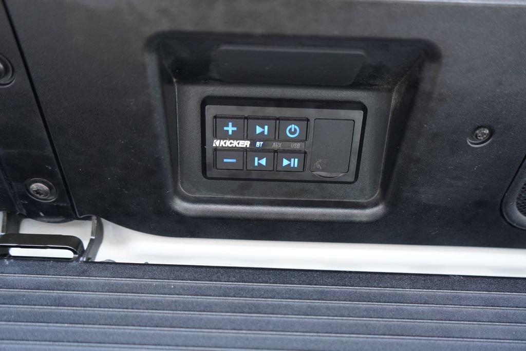 Used 2024 GMC Sierra 2500 AT4X AWD/4WD image 22