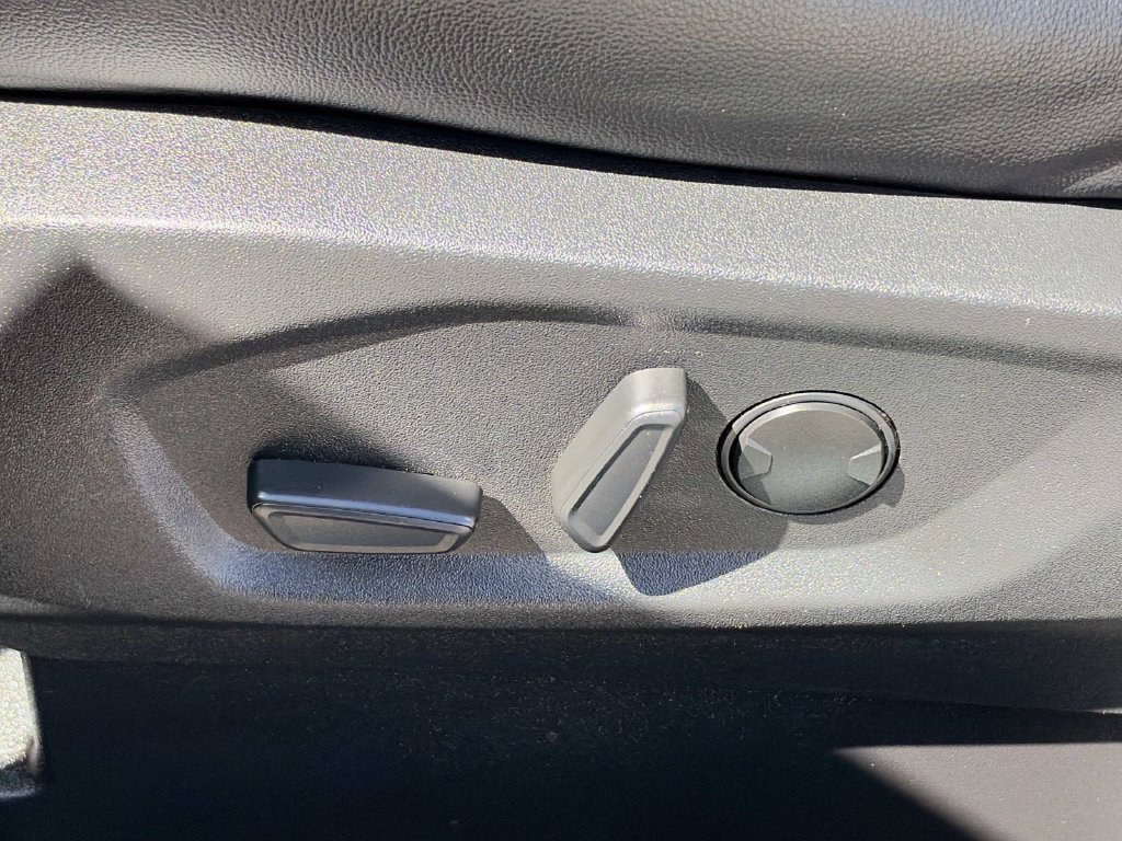 Certified 2023 Ford Edge Titanium AWD/4WD image 21