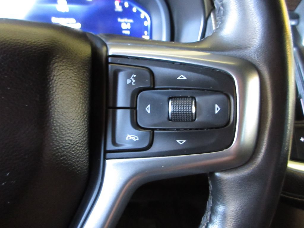 Used 2023 Chevrolet Suburban Premier AWD/4WD image 16
