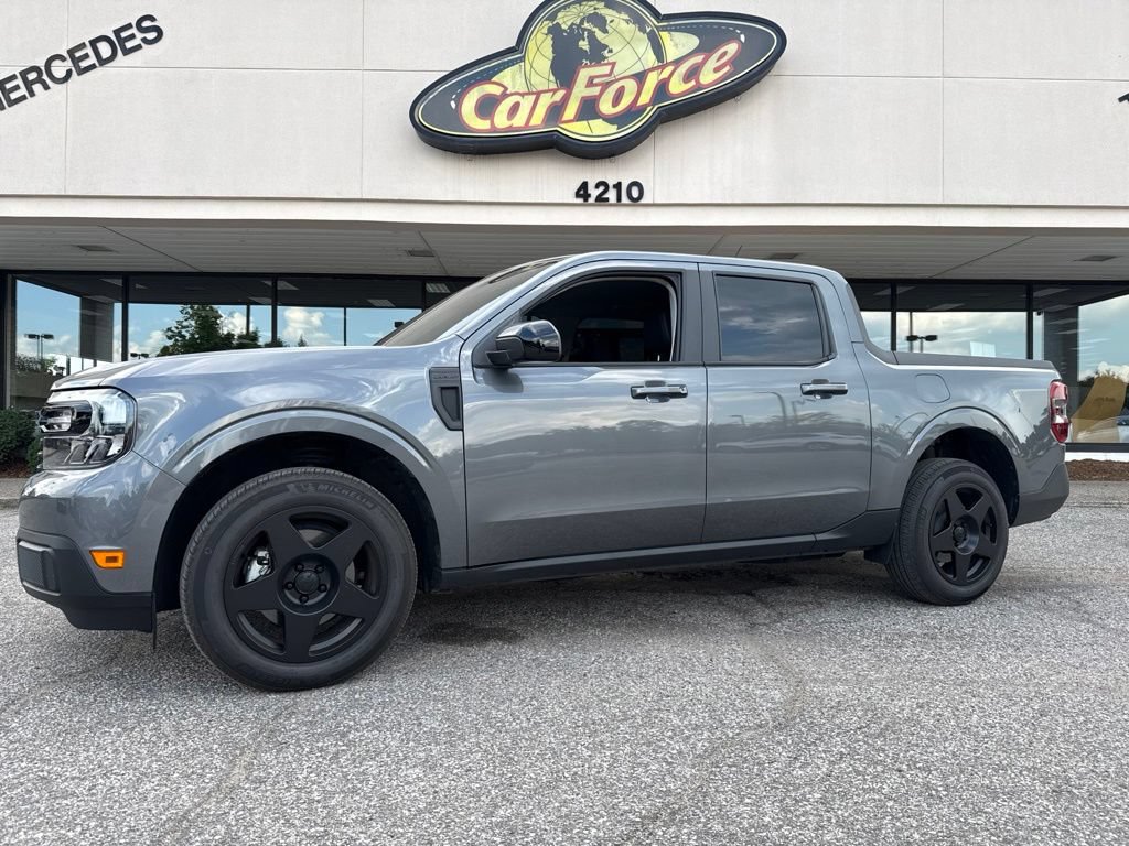 Certified 2024 Ford Maverick Lariat w/ Black Appearance Package AWD/4WD image 16