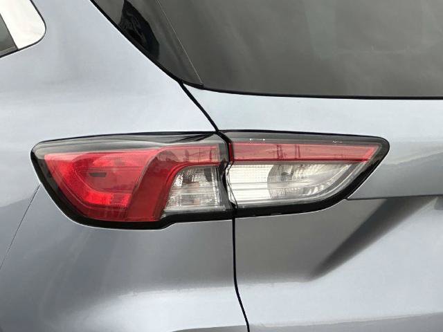 Certified 2022 Ford Escape SEL AWD/4WD image 11