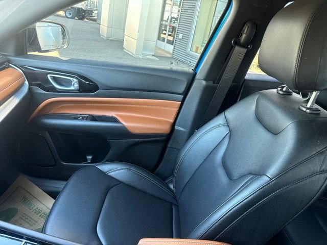 Used 2025 Jeep Compass Limited AWD/4WD image 26