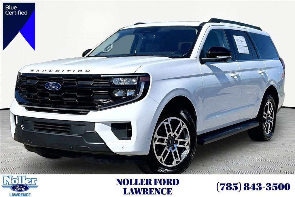 Certified 2025 Ford Expedition Active AWD/4WD image 1