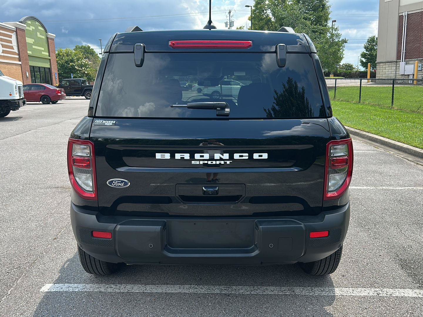 Certified 2025 Ford Bronco Sport Outer Banks w/ Outer Banks Tech Package+ AWD/4WD image 4