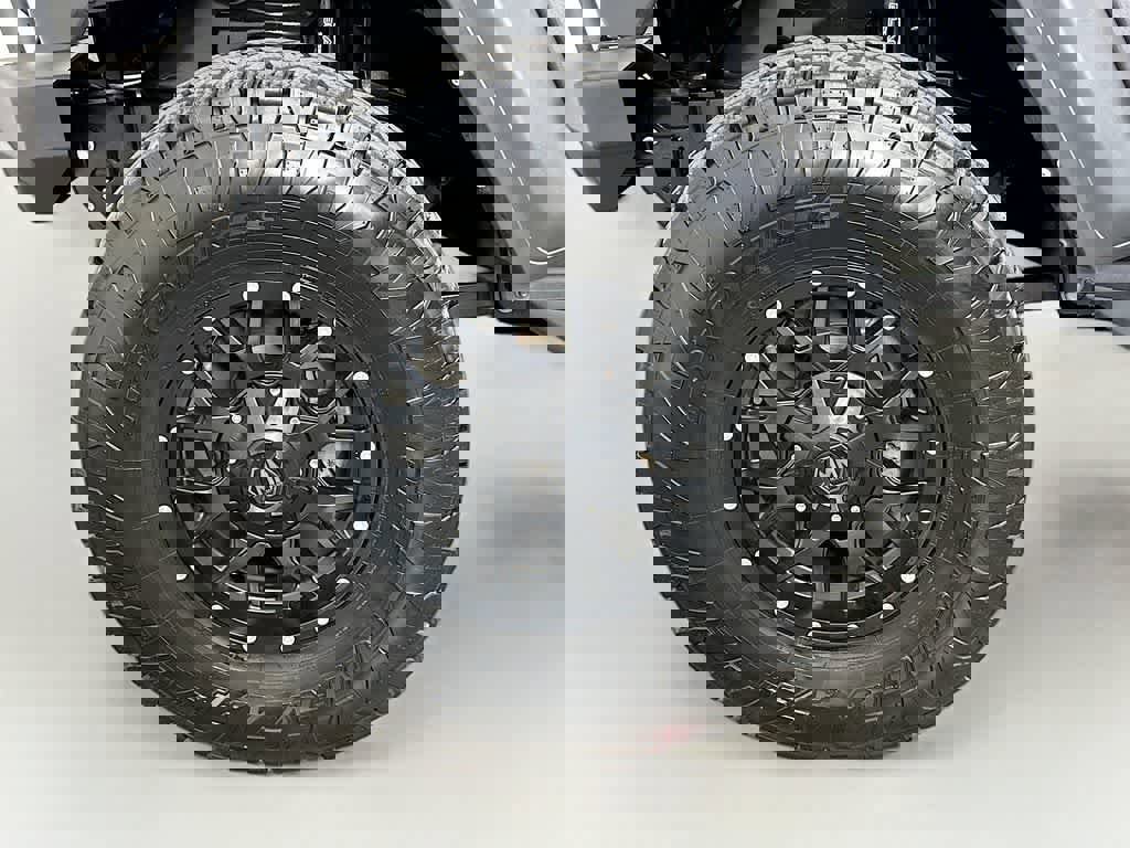 Used 2022 Jeep Wrangler Unlimited Willys image 11