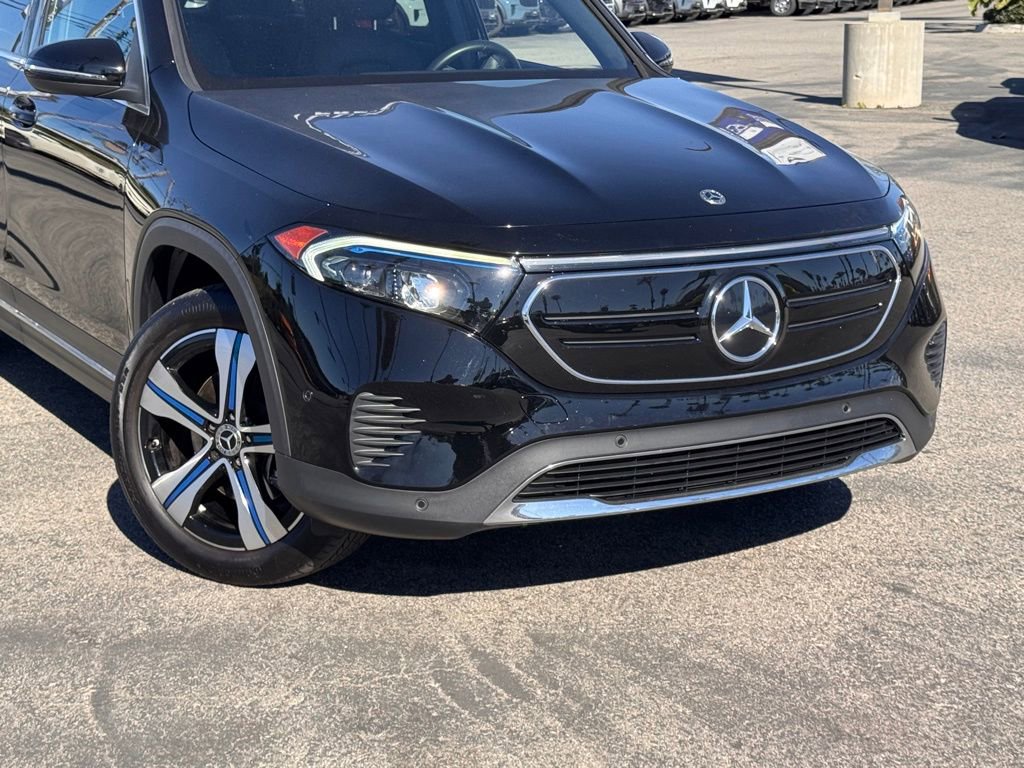 Used 2023 Mercedes-Benz EQB 300 300 image 3