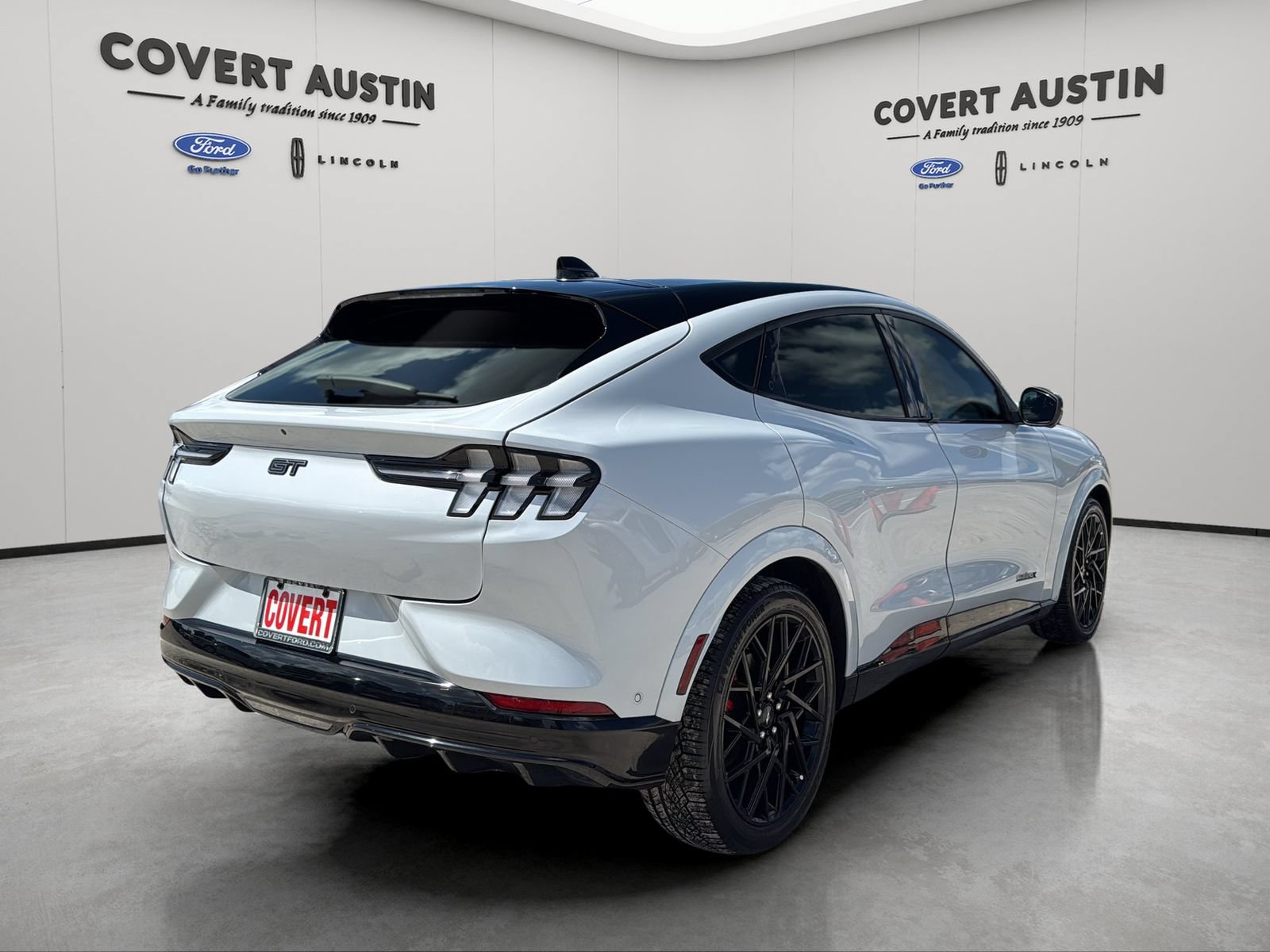 Certified 2023 Ford Mustang Mach-E GT w/ GT Performance Edition AWD/4WD image 5