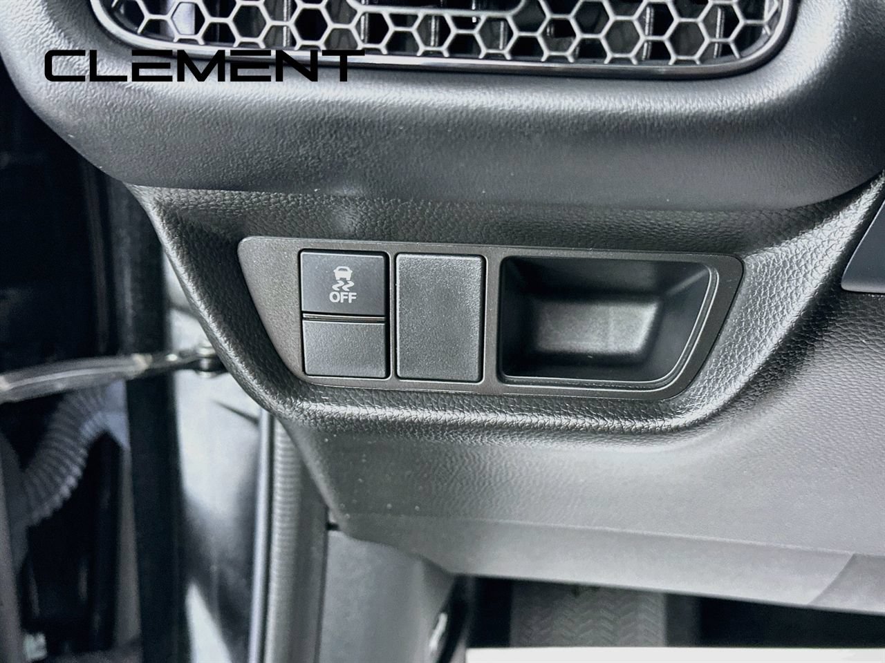 Used 2025 Honda HR-V LX image 14