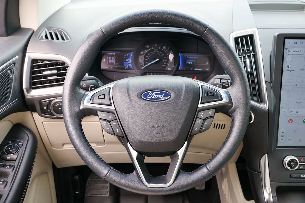 Certified 2024 Ford Edge Titanium w/ Titanium Elite Package AWD/4WD image 9