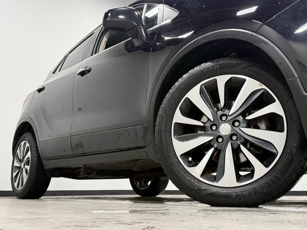 Used 2021 Buick Encore Preferred w/ Safety Package image 2