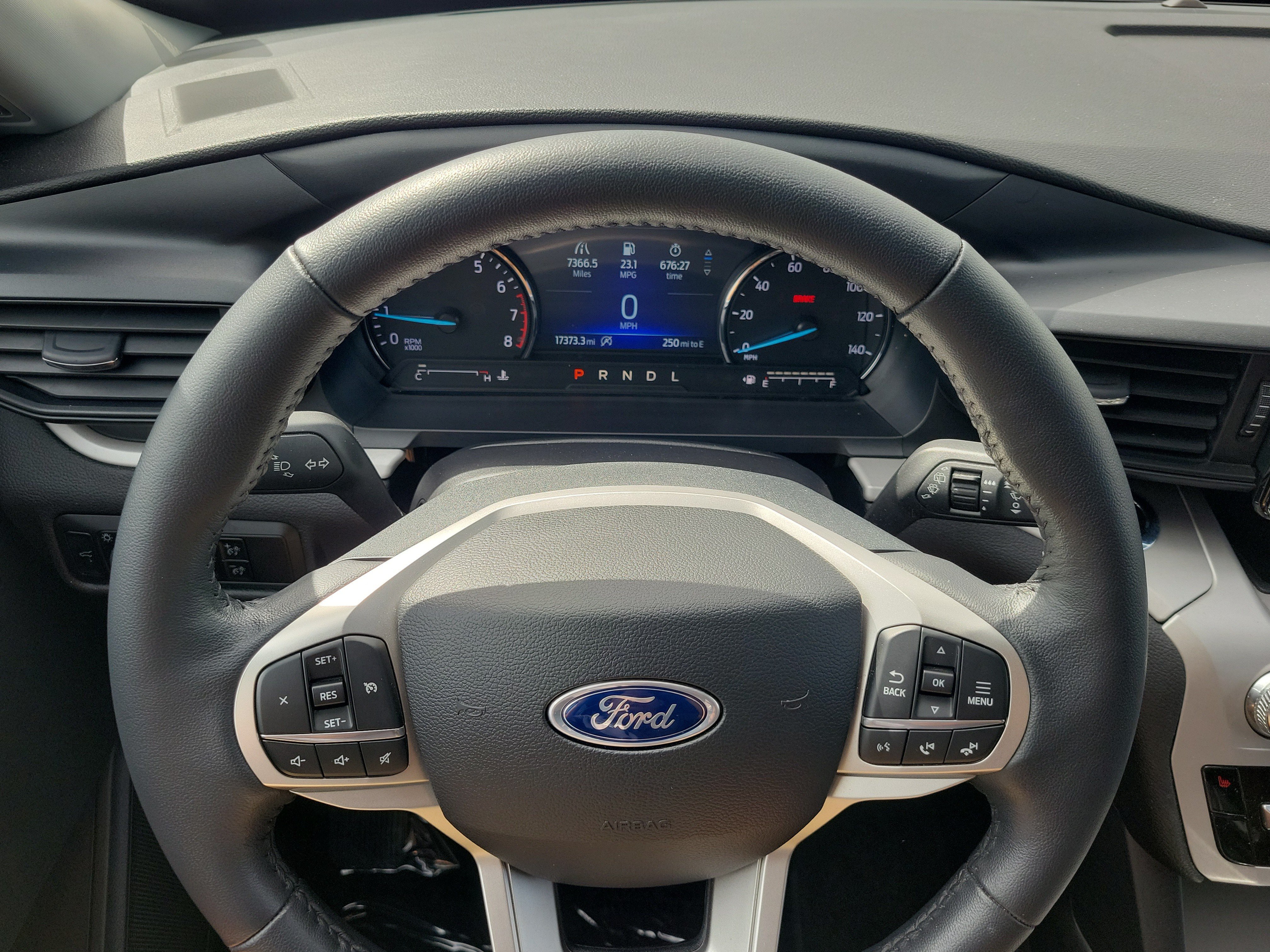 Certified 2024 Ford Explorer XLT RWD image 22