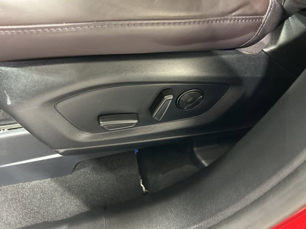 Certified 2025 Ford Explorer Platinum w/ Ultimate Package image 13